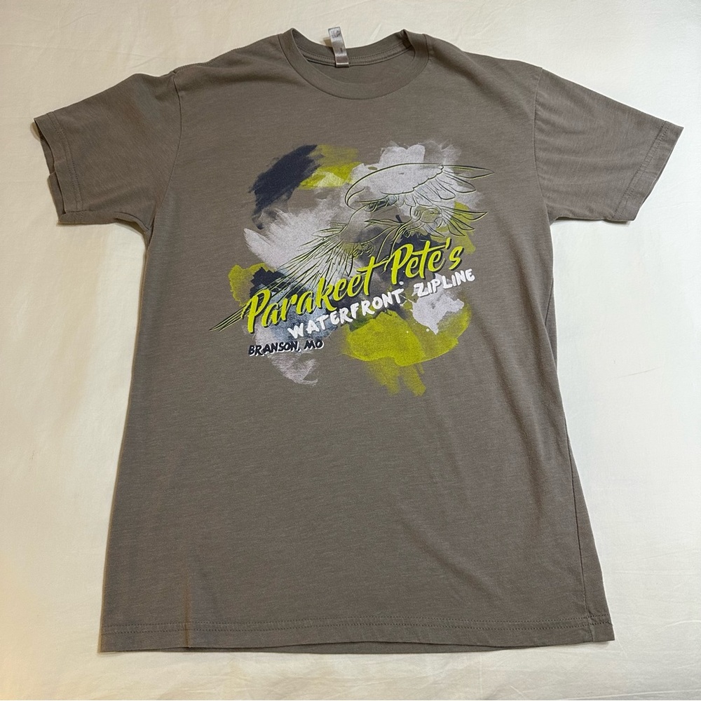 Parakeet Pete’s Waterfront Zipline Branson Missouri T-shirt Unisex Small Casual
